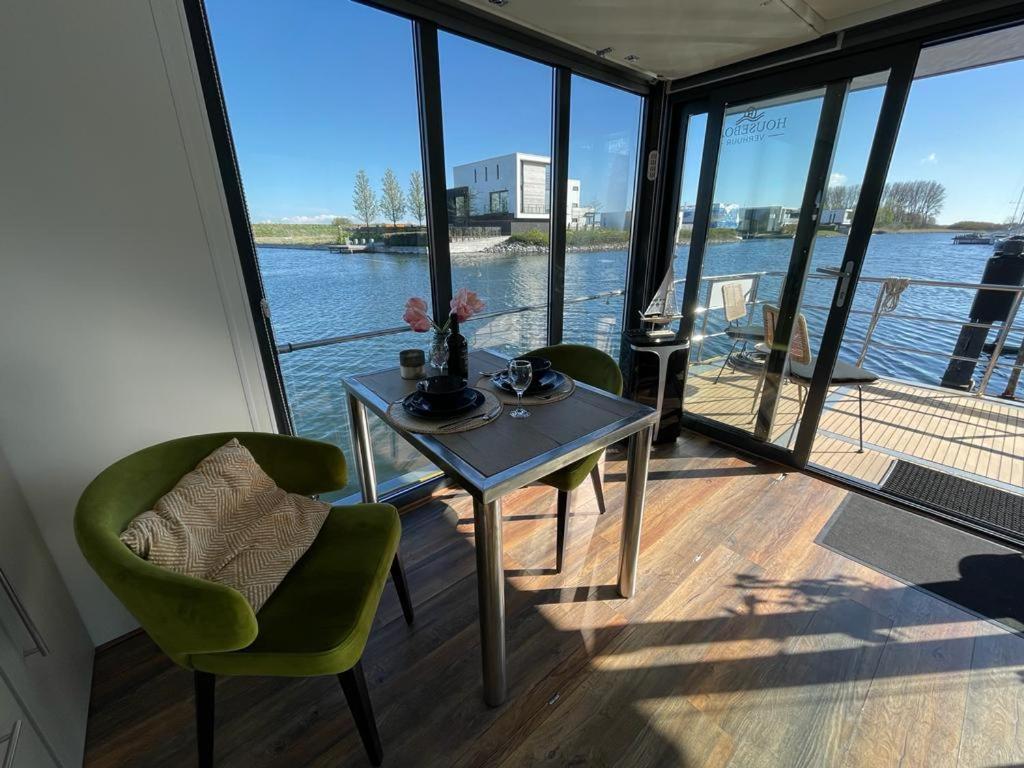 מלון Houseboat קמפרלנד מראה חיצוני תמונה