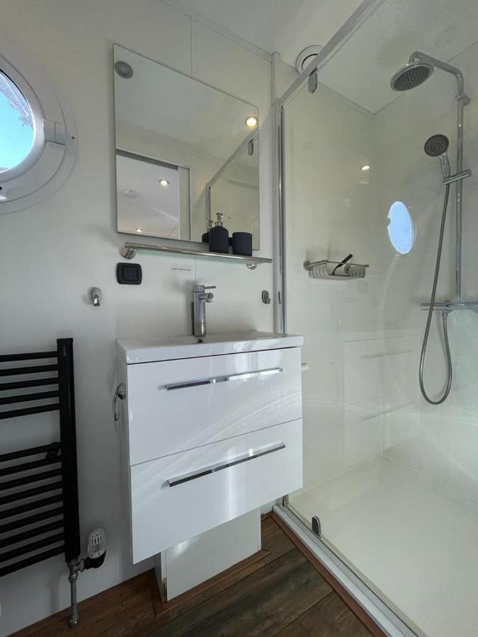 מלון Houseboat קמפרלנד מראה חיצוני תמונה