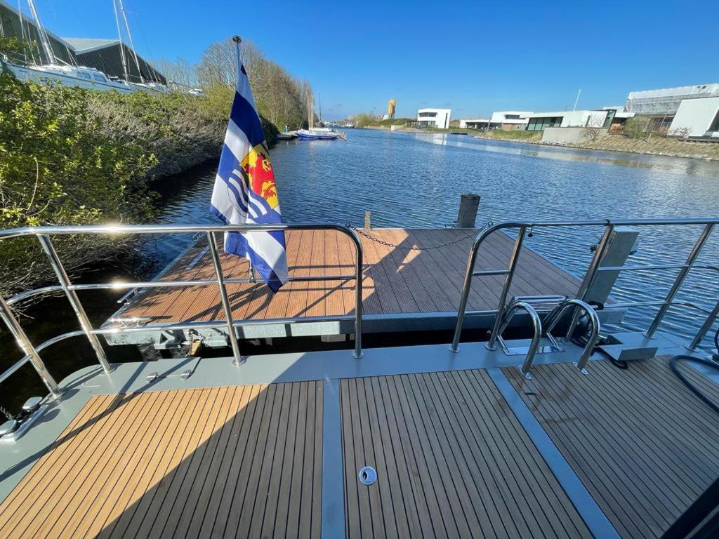 מלון Houseboat קמפרלנד מראה חיצוני תמונה