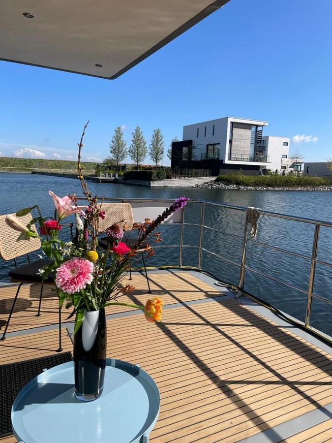 מלון Houseboat קמפרלנד מראה חיצוני תמונה