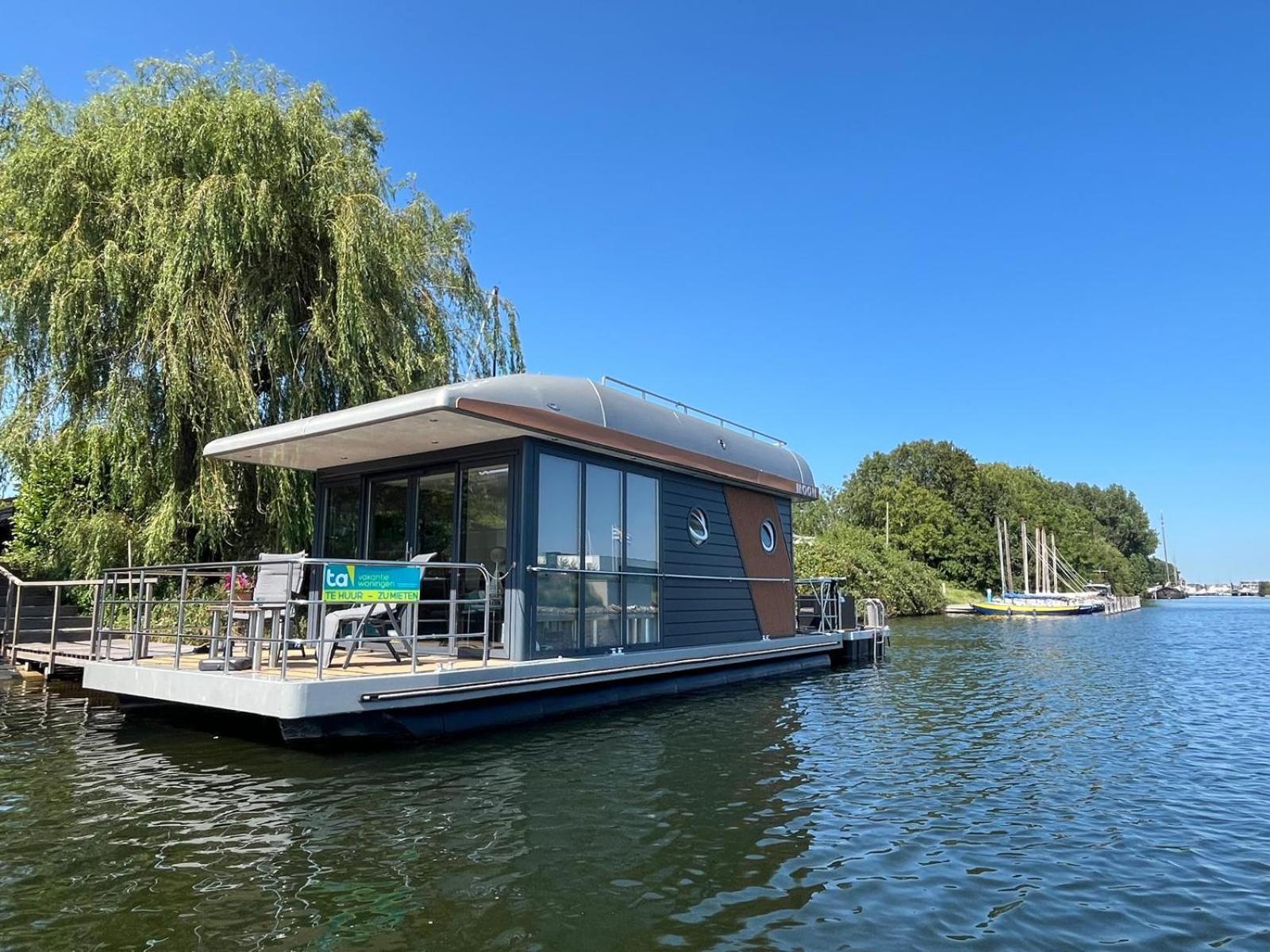 מלון Houseboat קמפרלנד מראה חיצוני תמונה